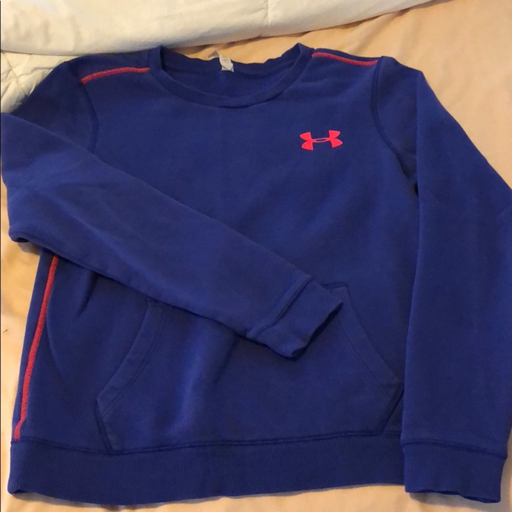 Women’s Under Armour XS sweatshirt w/pocket